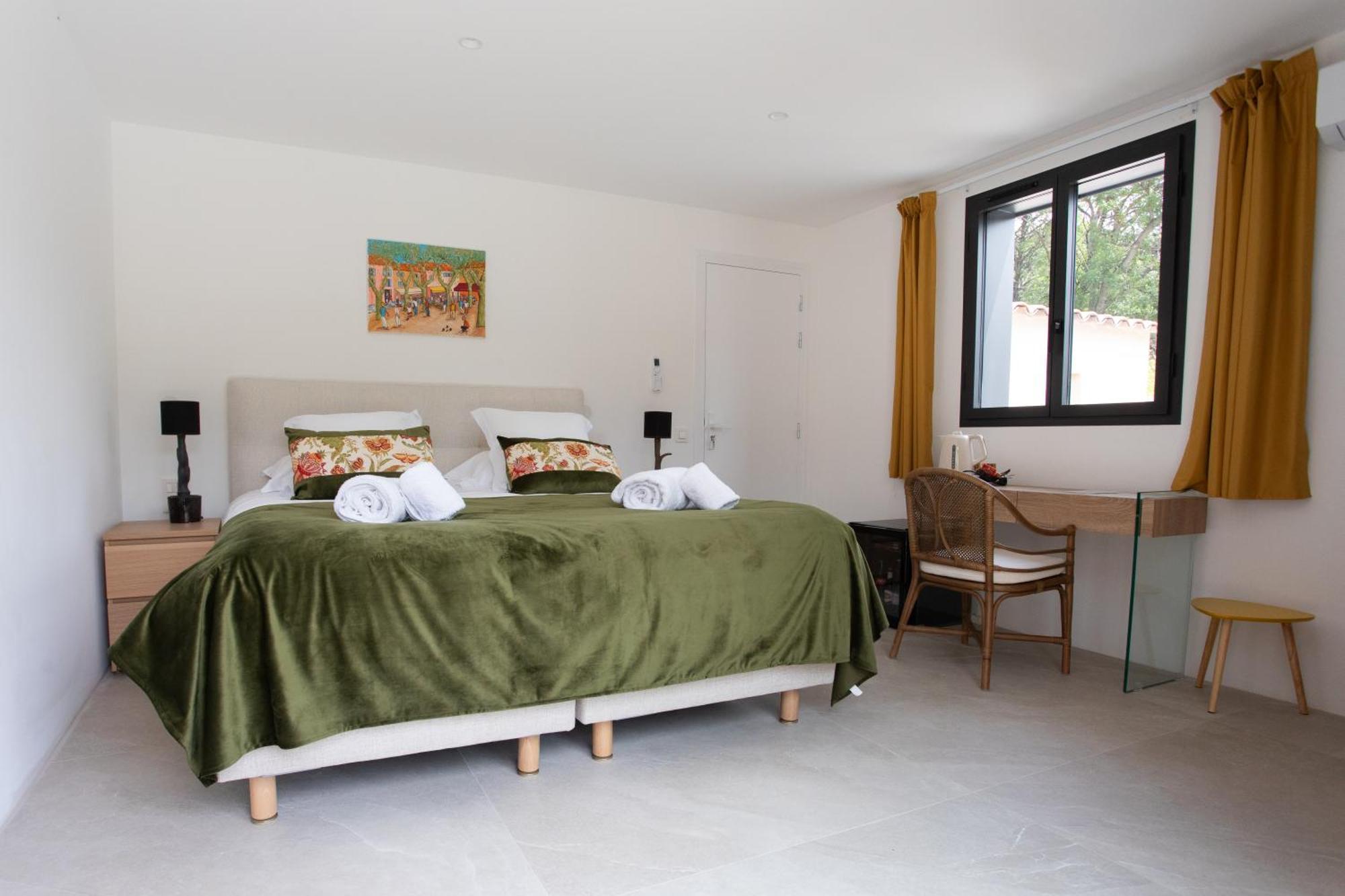 Hotel Le Verger Maelvi Grimaud Room photo